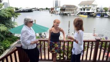 Intracoastal Waterway Runs Through Ventnor Neighborhood Creating A Block Party On Water Local News Pressofatlanticcity Com
