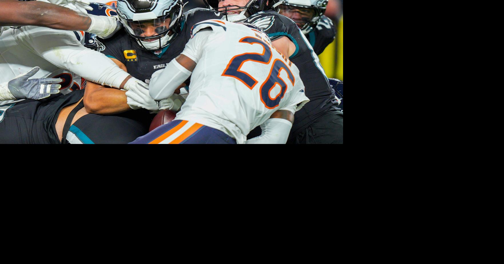 Bears' dominant rushing attack runs over reeling Eagles