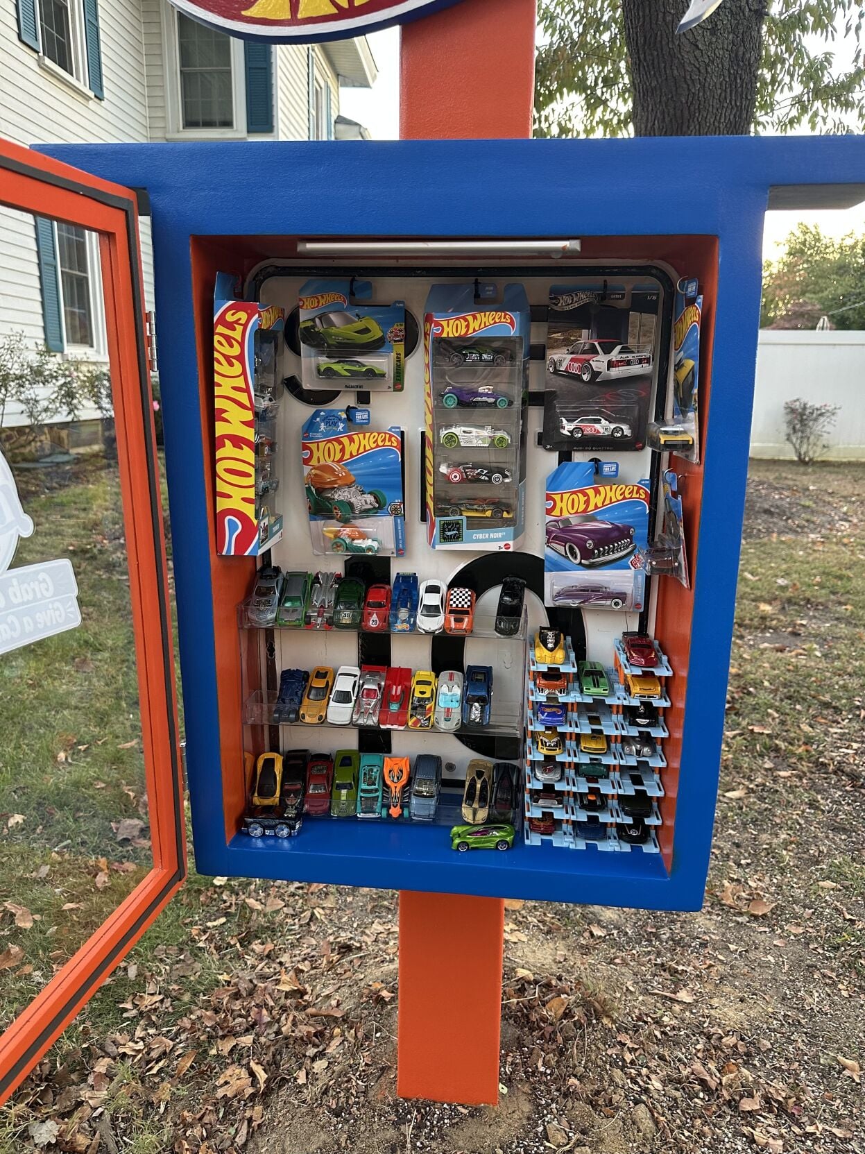 Little Guy's Garage 7.jpeg