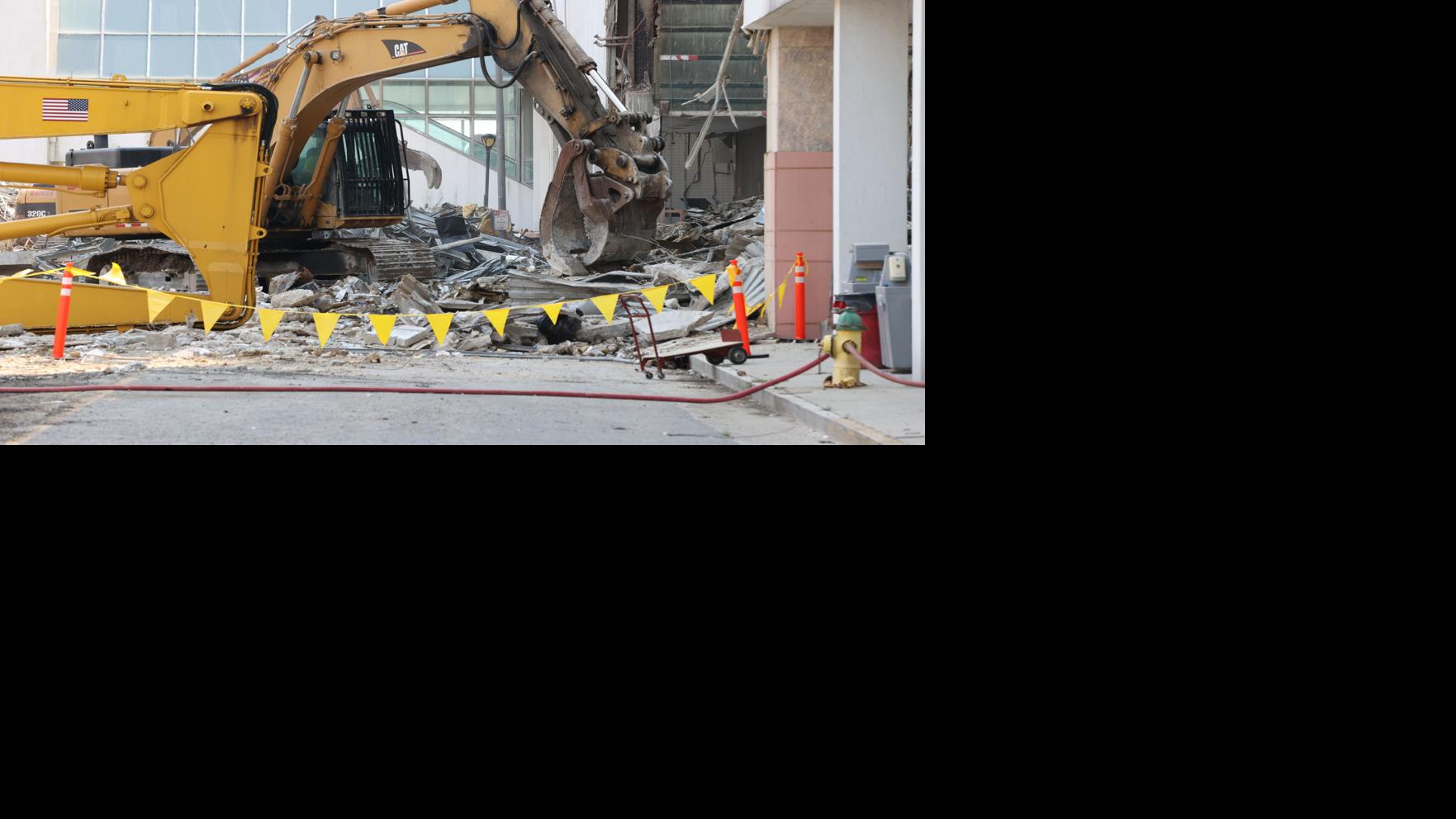 GALLERY: The demolition of Trump Plaza has started | Photo Galleries | pressofatlanticcity.com