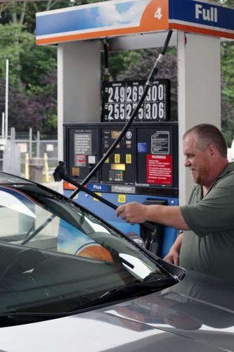 New Jersey becomes the only state where you can't pump your own gas