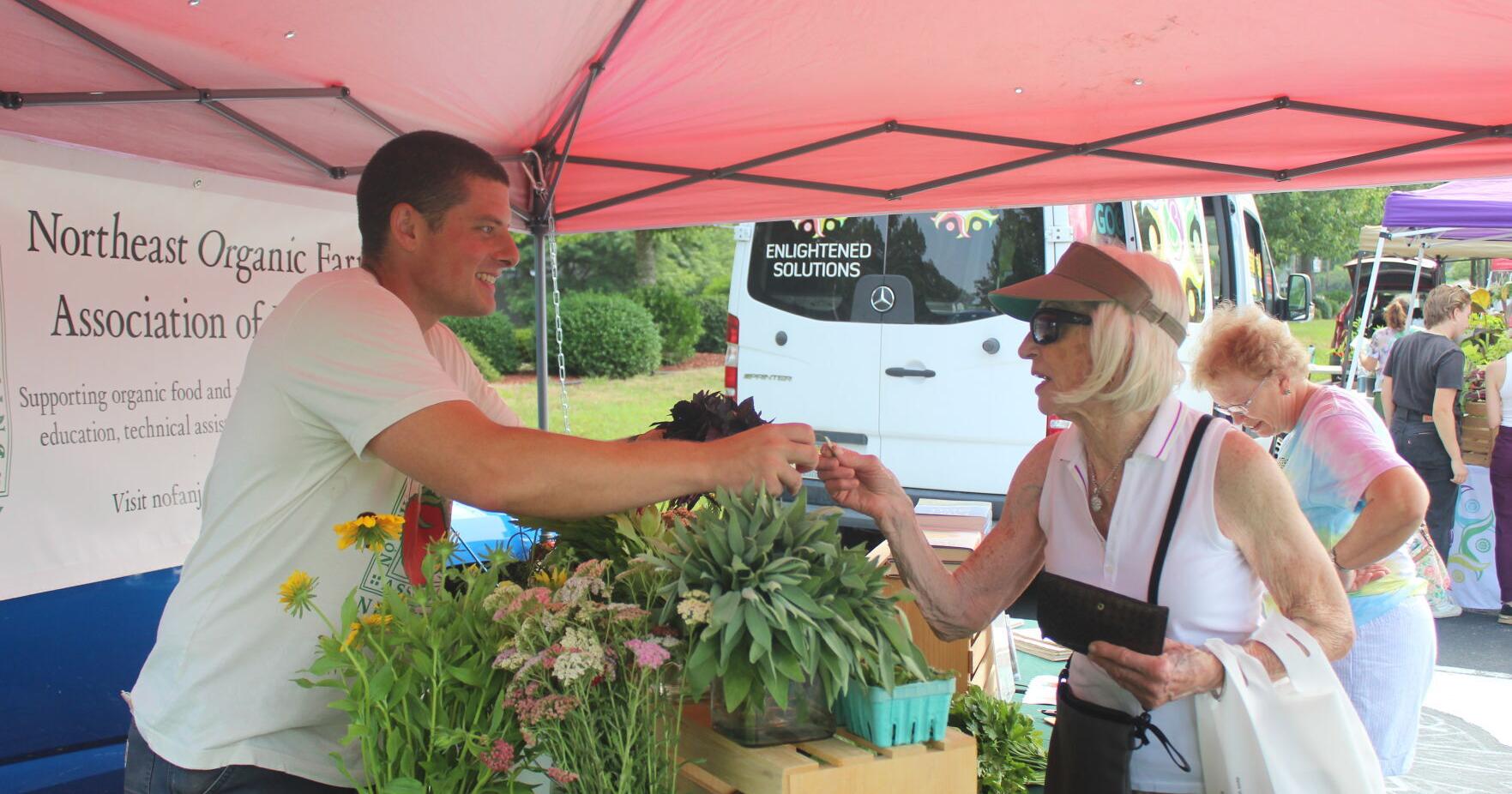 Atlantic Christian Farmers Market offers fresh start to Fourth of July weekend - Vimarsana News