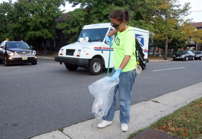 CLEAN UP