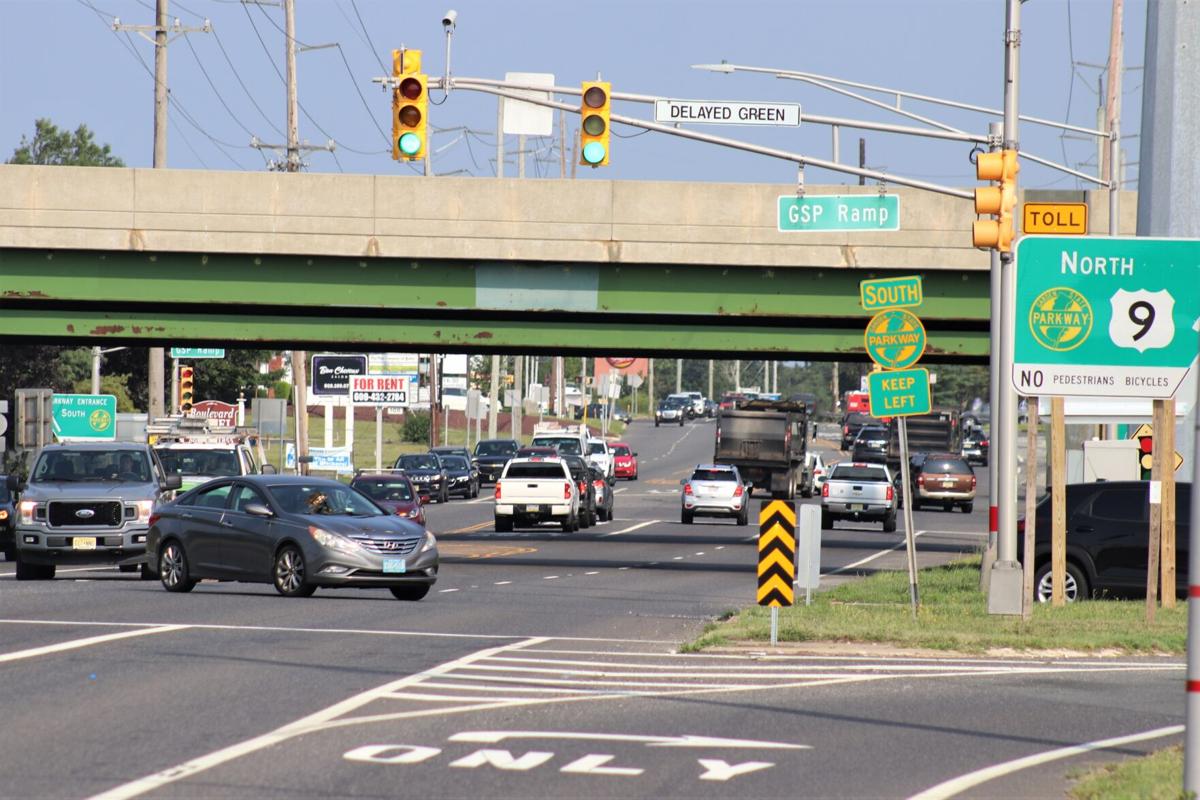 081121-pac-nws-parkway-2