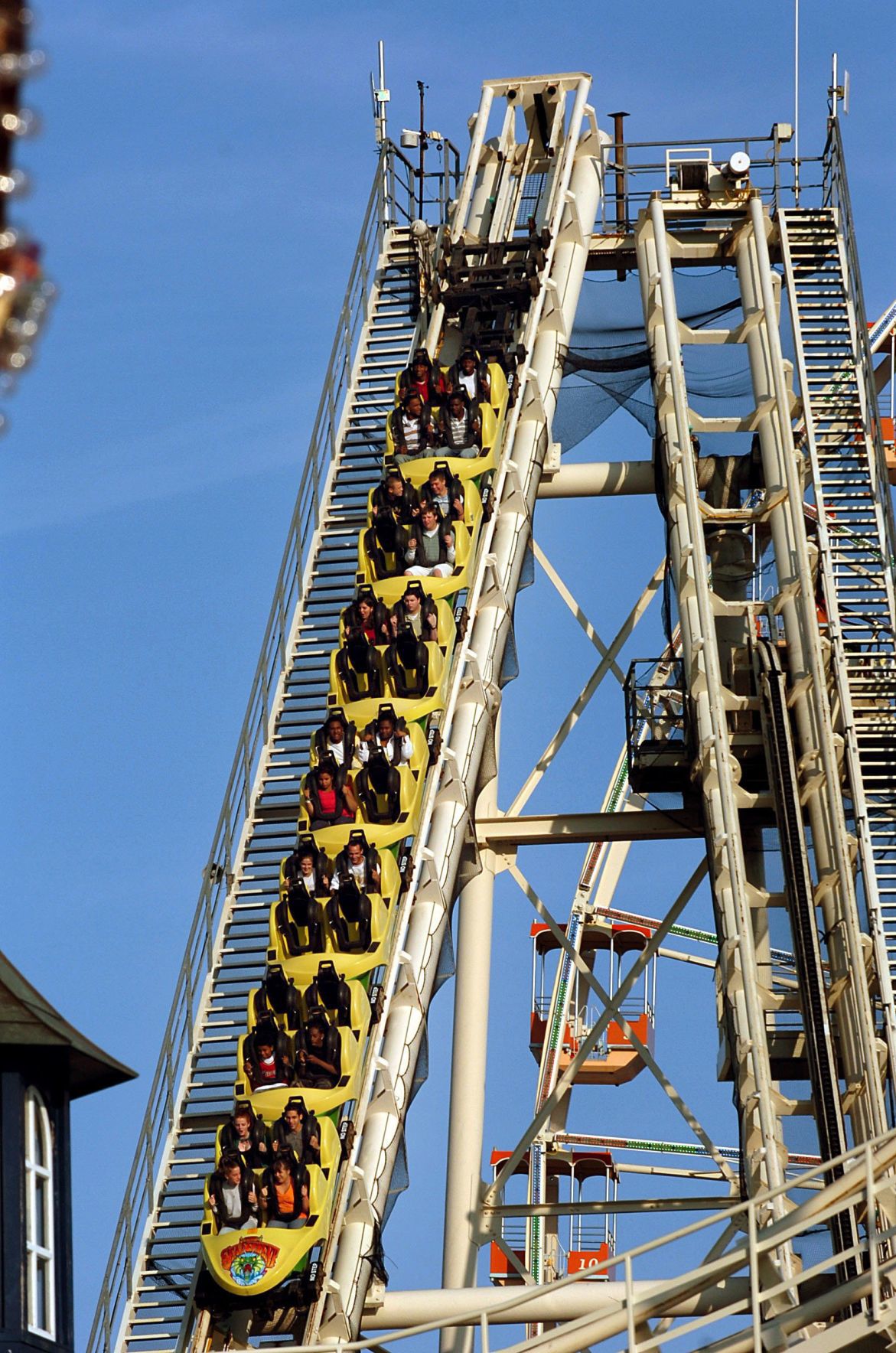 LIVE UPDATES Outdoor amusement parks Boardwalk rides to reopen