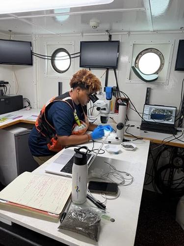 Students Make Waves on Florida Marine Science Cruise