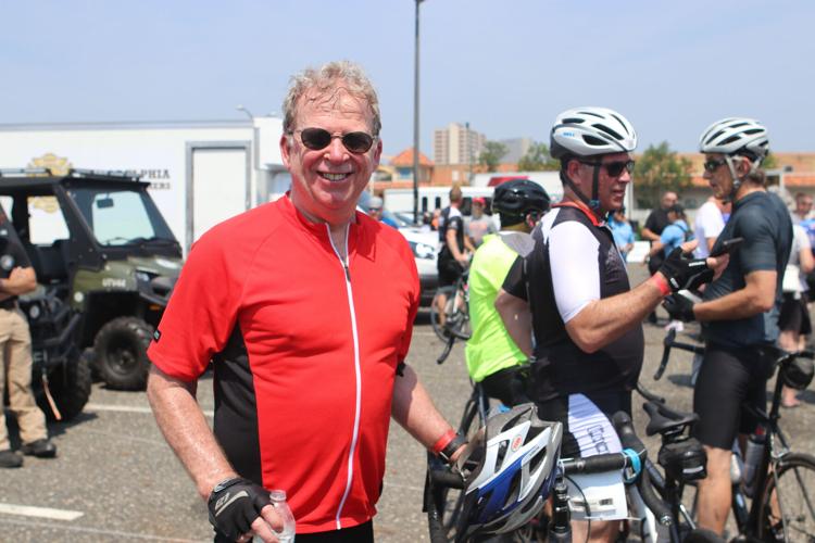 072422-pac-nws-cyclist
