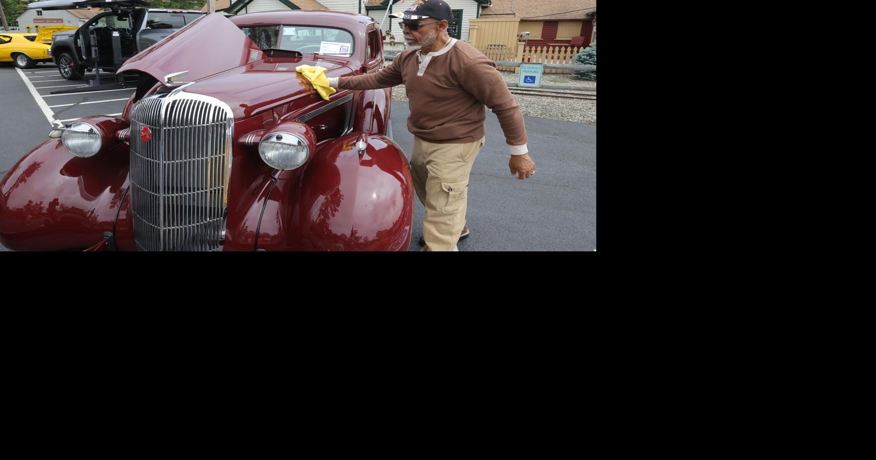 PHOTOS Car show in Smithville