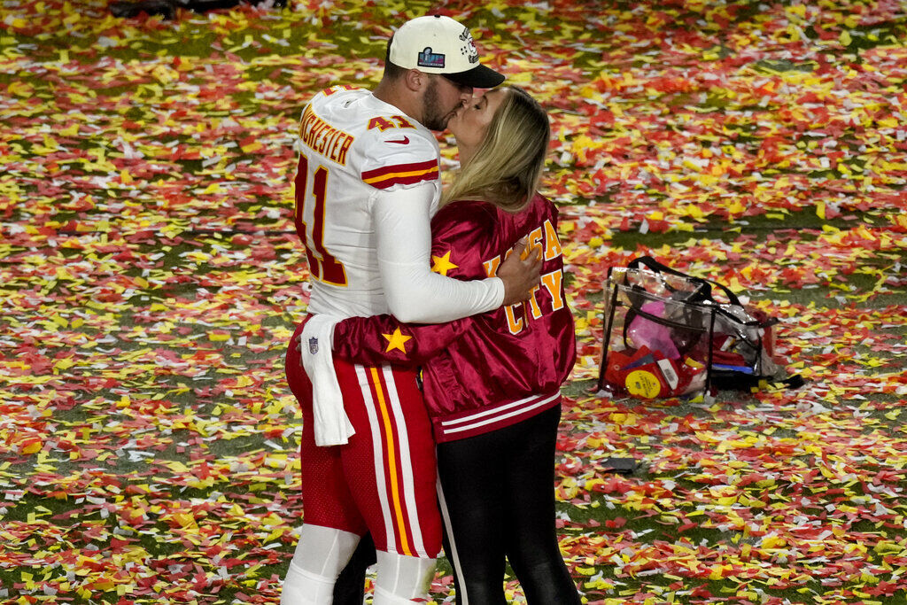 Super Bowl 2023: Chiefs' Nick Allegretti's wife gives birth to twins