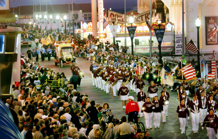 MISS2001 PARADE OVERVIEW