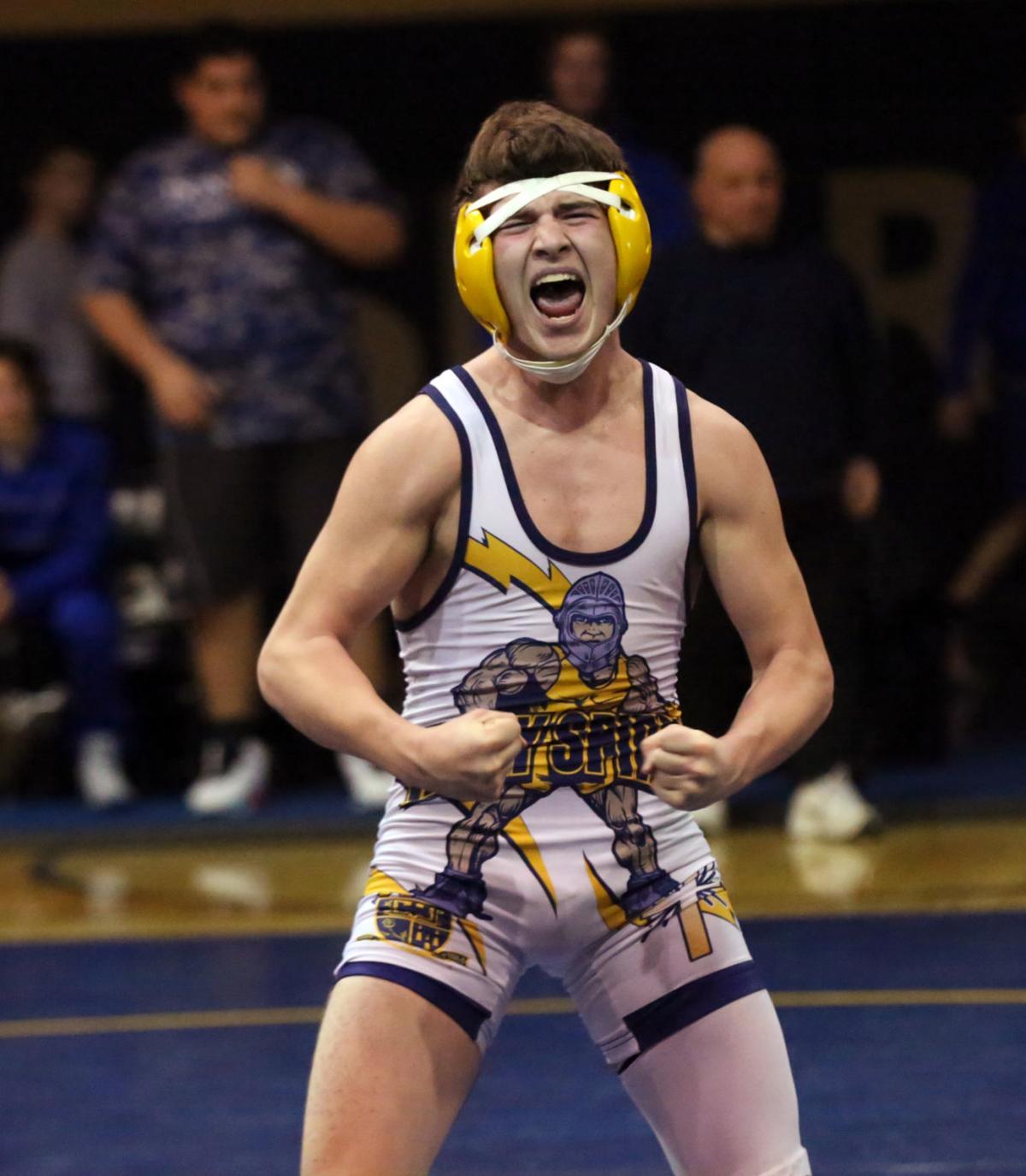 Driscoll's late rally sends Holy Spirit wrestling to fourth straight
