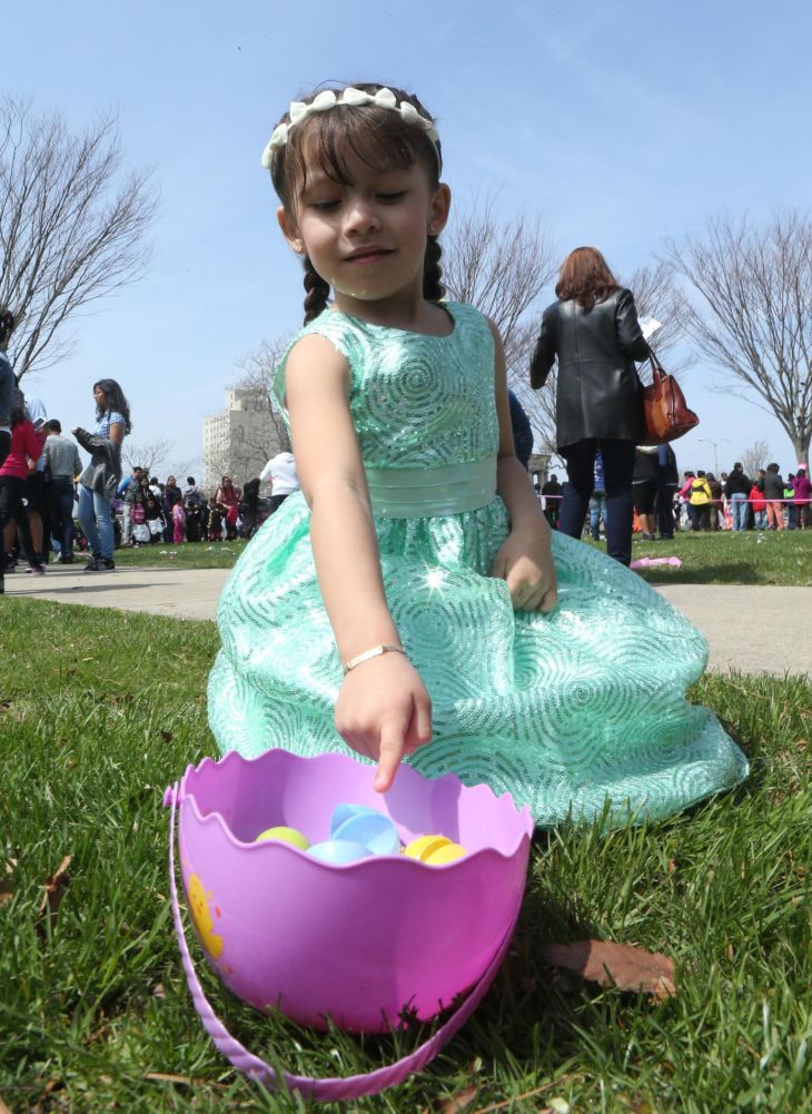 AC EGG HUNT