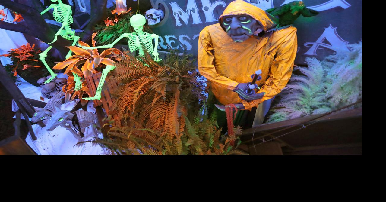 The storied Menz Restaurant & Bar goes all out for the witching season