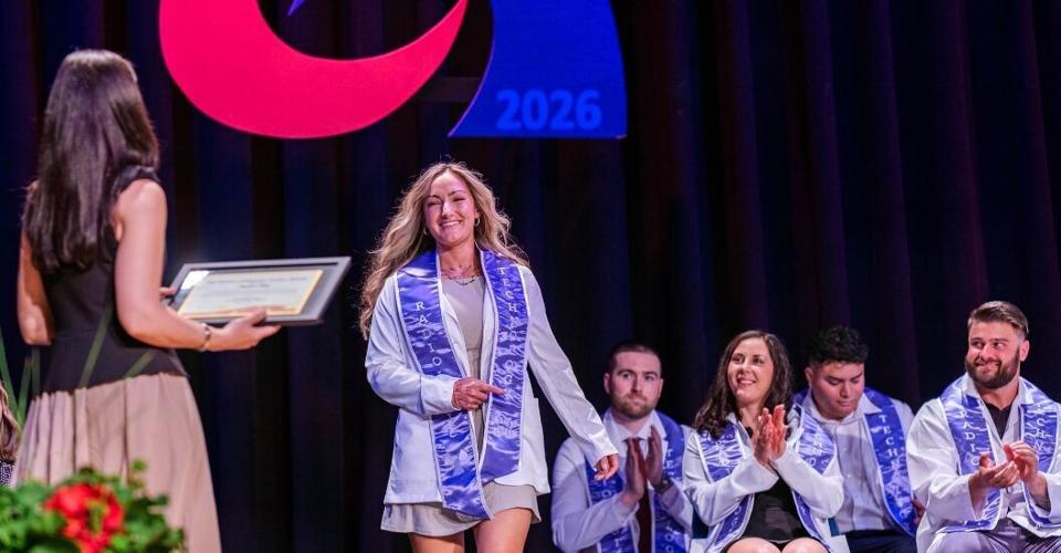 33rd Annual Shore Medical Center School of Radiologic Technology Graduation Ceremony Celebrates 16 Graduates
