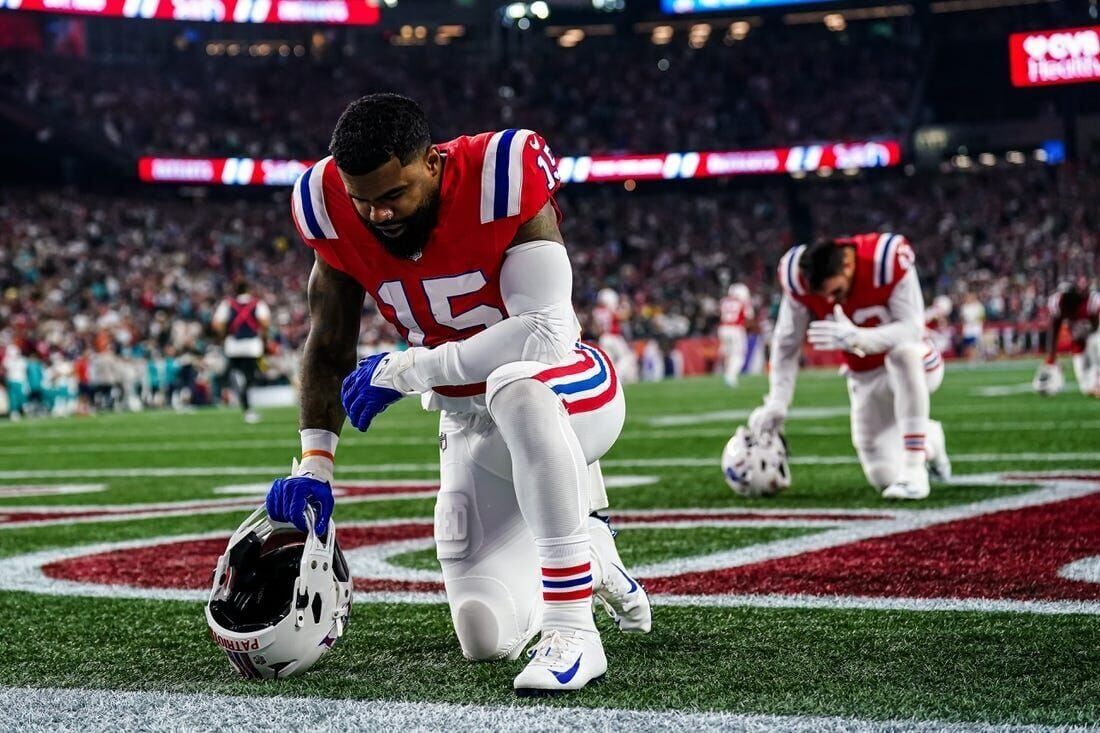 Buffalo Bills Billboard Goes Up in New England Patriots Territory