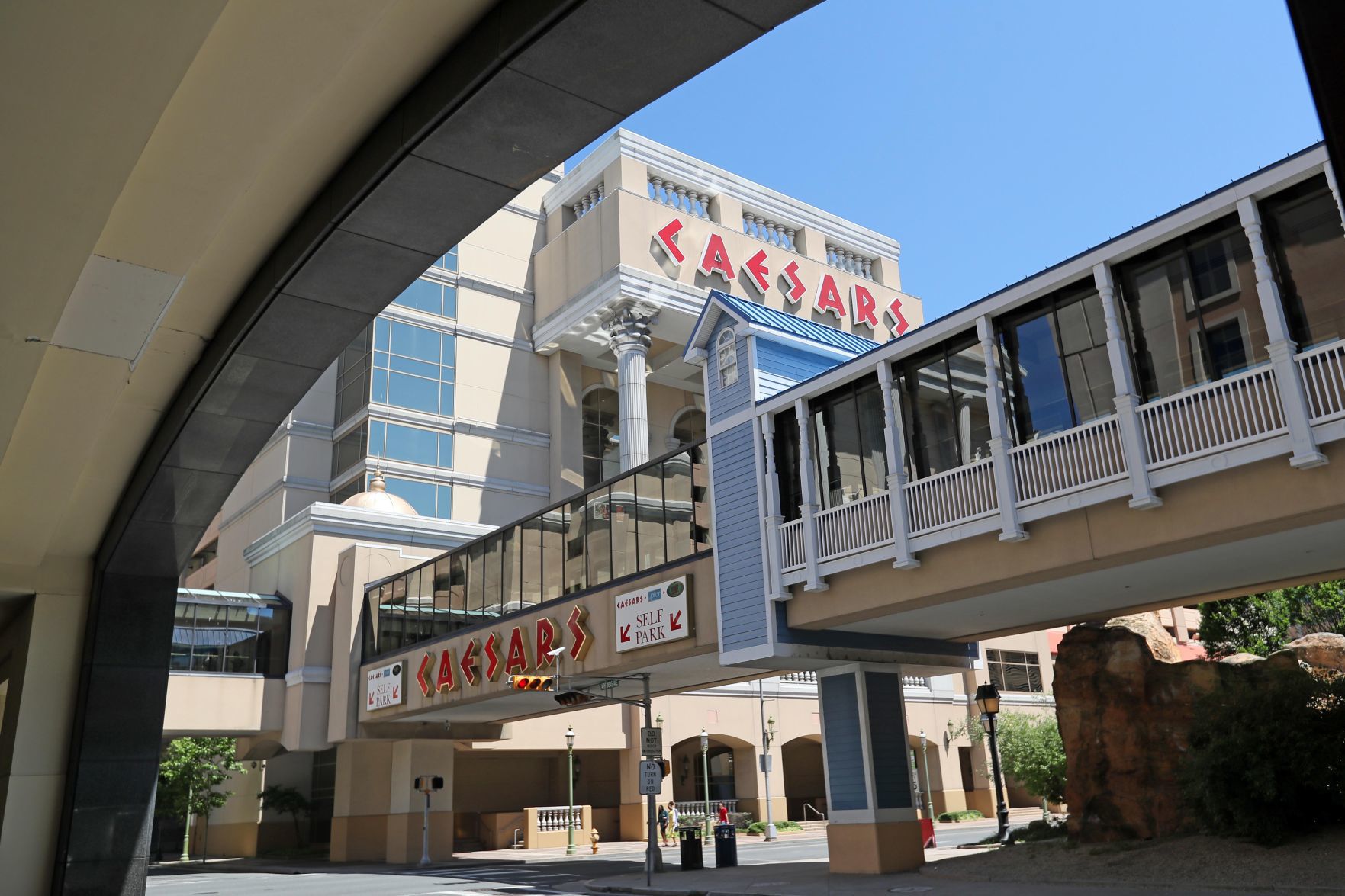 caesars casino atlantic city location
