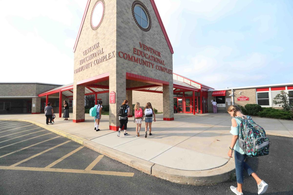 Ventnor school chief retiring
