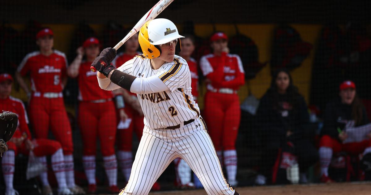 Kaitlyn Riggs hits .295, Rowan places third at nationals