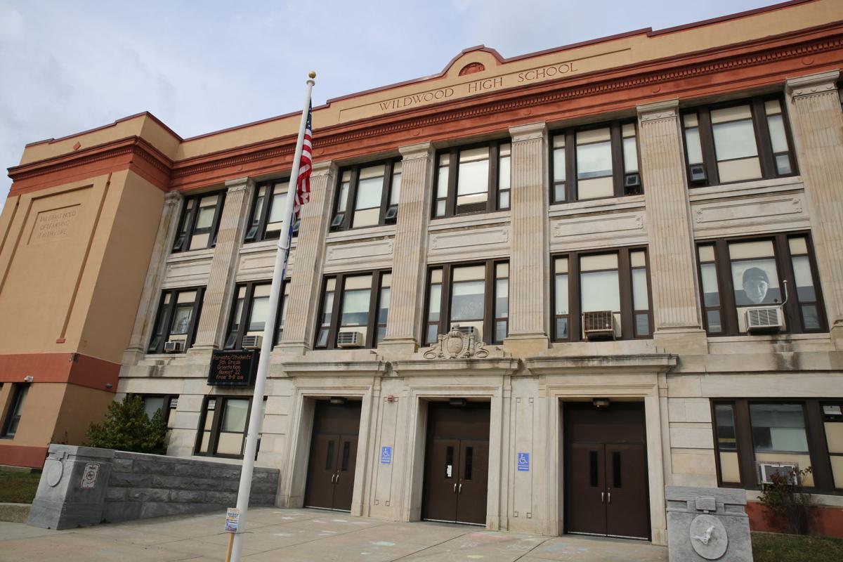 Wildwood High School postpones graduation due to severe weather threat