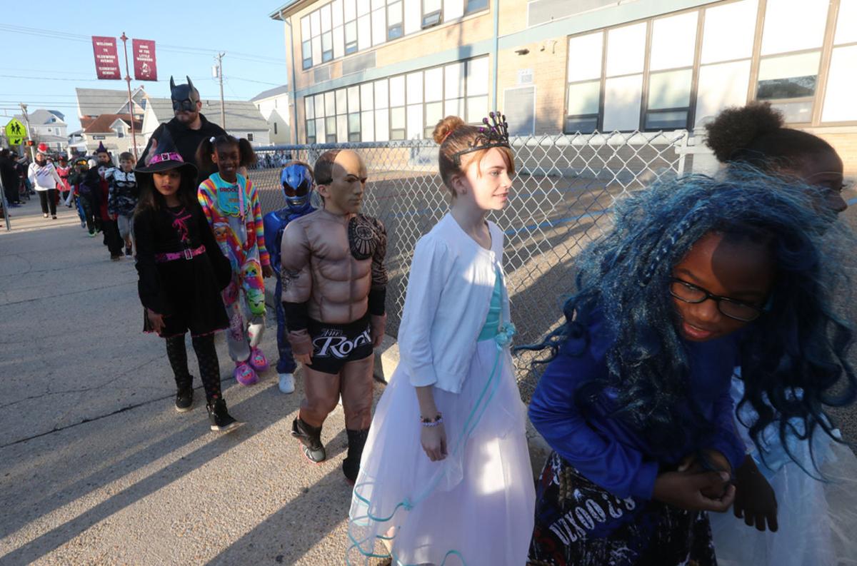GALLERY Glenwood Ave School Halloween Parade Wildwood Halloween