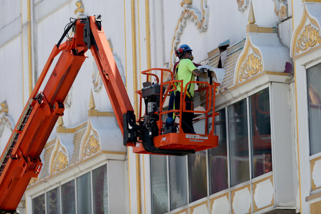 Work Starts On The Outside Of Trump Taj Mahal Casinos