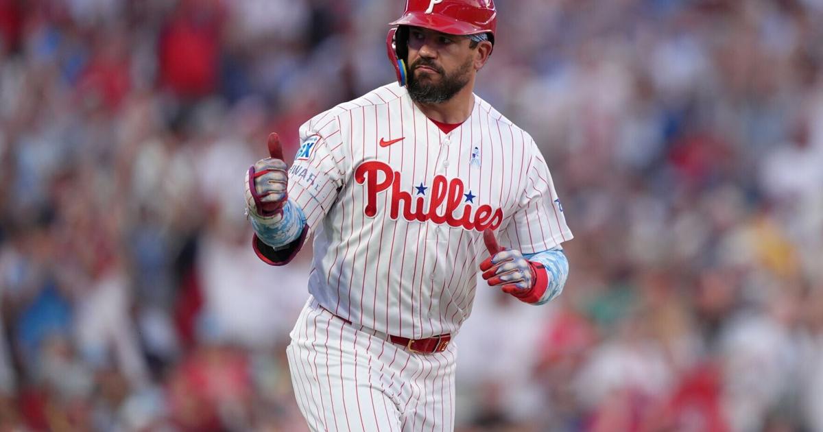 With Kyle Schwarber and Bryce Harper hitting HRs, can Phillies chase down the Braves?