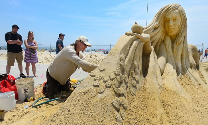 SAND SCULPTING
