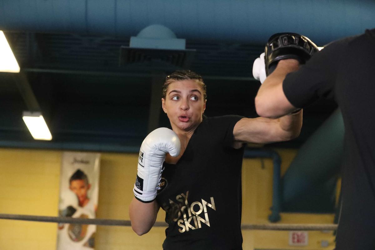 041219_gal_womenboxingworkout