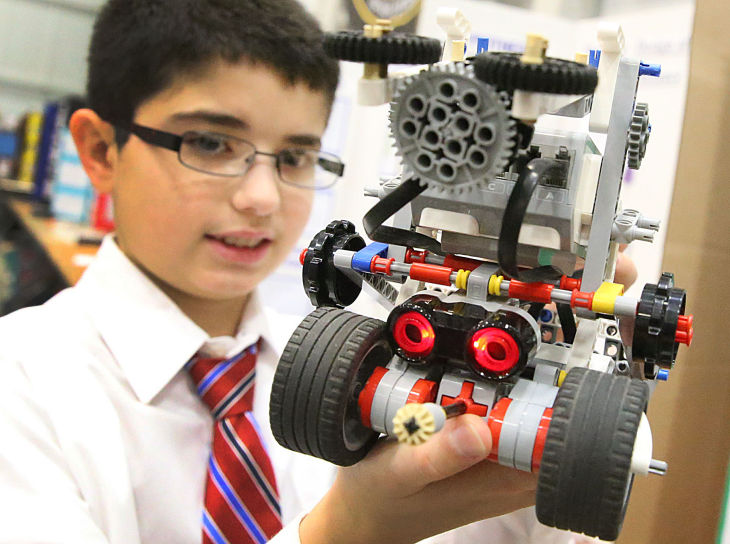 SCIENCE FAIR