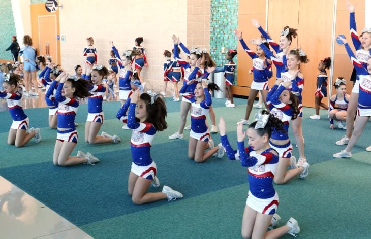 CHEERLEADING COMPETITION