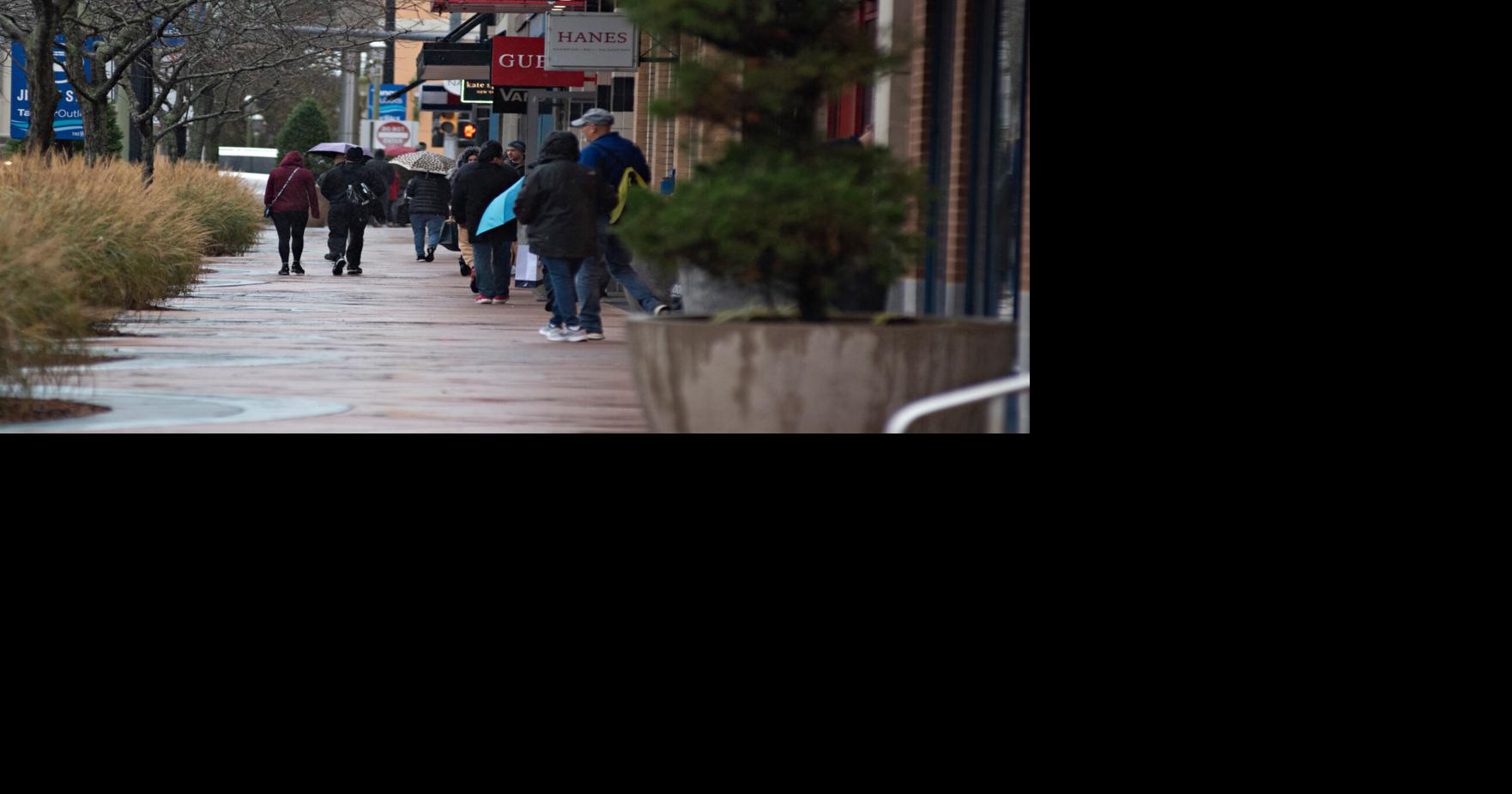 GALLERY Black Friday shopping at Tanger Outlets The Walk in Atlantic City