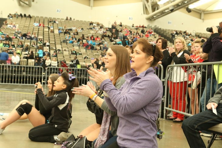 CHEERLEADING COMPETITION