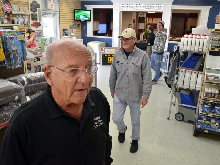 d17 hardware mayor