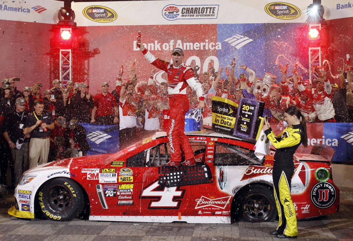 Harvick Moves Into Chase S 3rd Round With Win At Charlotte National Pressofatlanticcity Com