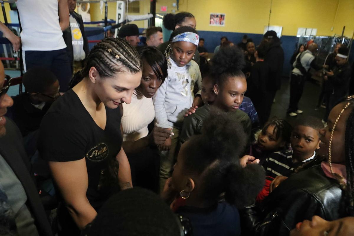 041219_gal_womenboxingworkout
