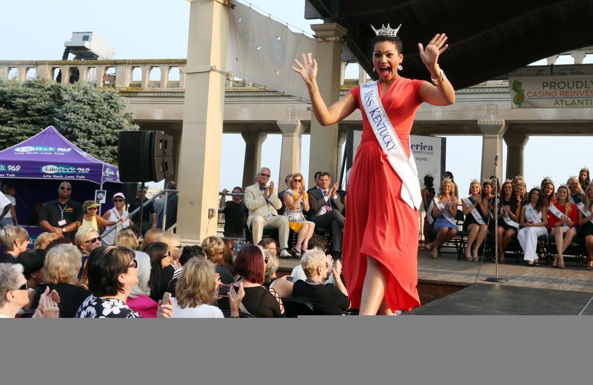 s02 miss a contestants arrive