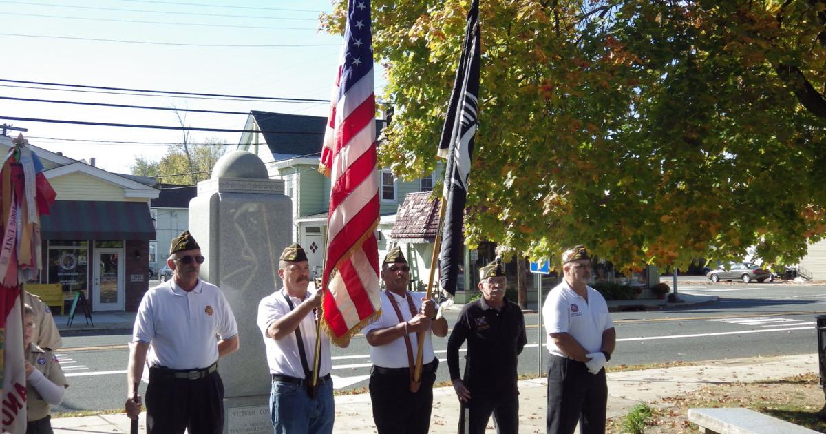 Veteran Ralph Hamilton Mi Hamilton recognizes 2 local veterans at annual ceremony