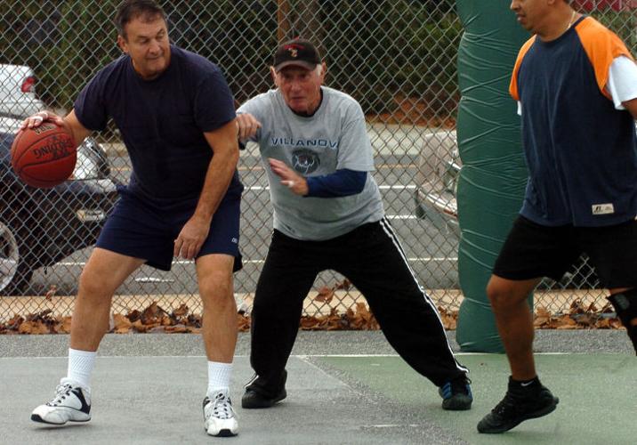 Basketball icon Red Klotz of Margate, longtime Washington