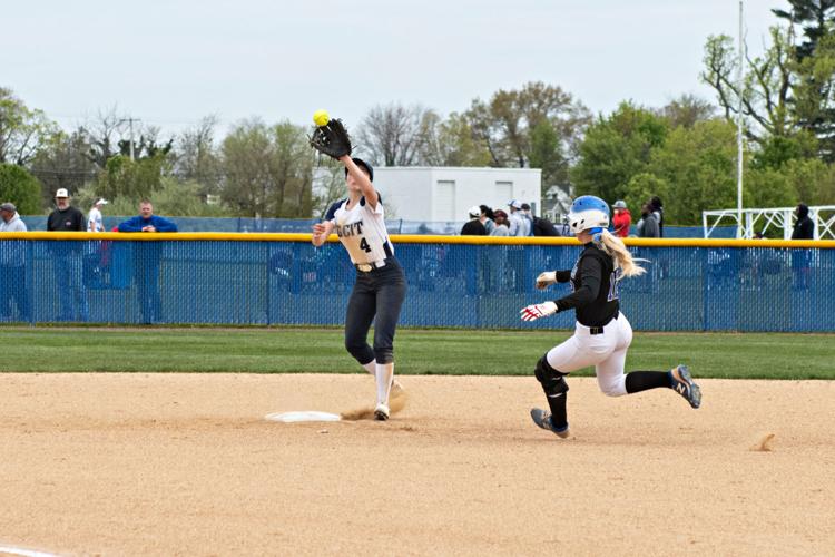 Hammonton wins twice to reach semifinals of its softball tournament