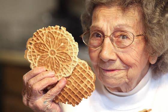 Pizzelle Recipe (Thin and Crisp) -Baking a Moment