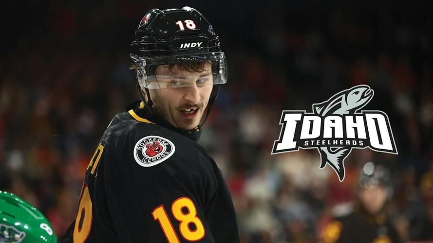 Steelheads sign Howarth