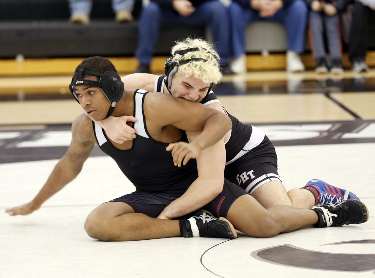 Wrestling EHT falls just short in South Jersey semifinal