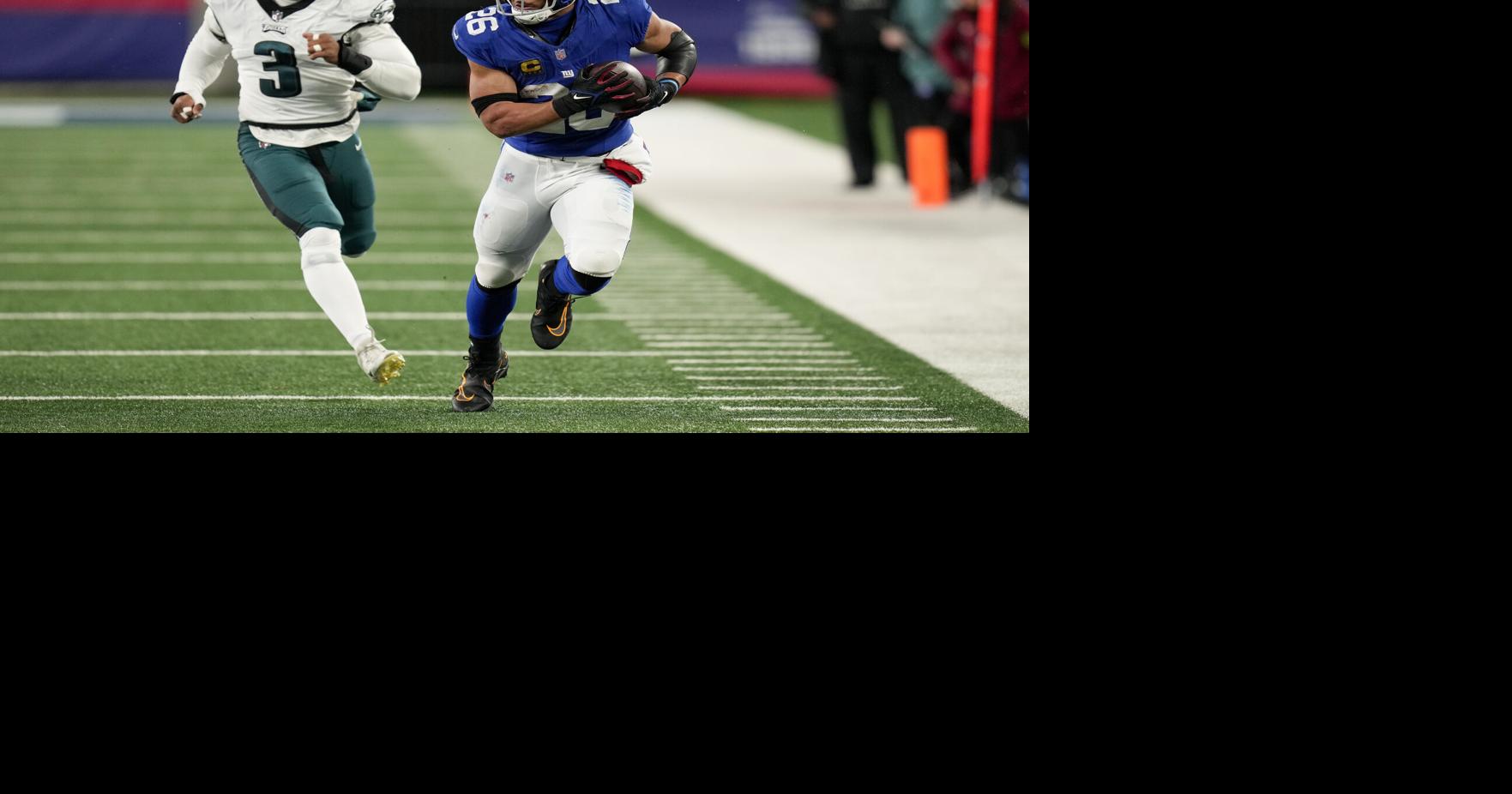 Giants crush freefalling Eagles in regularseason finale