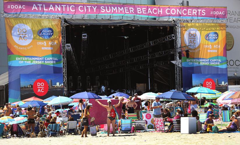 Atlantic City beach concert exceeds crowd size expectations