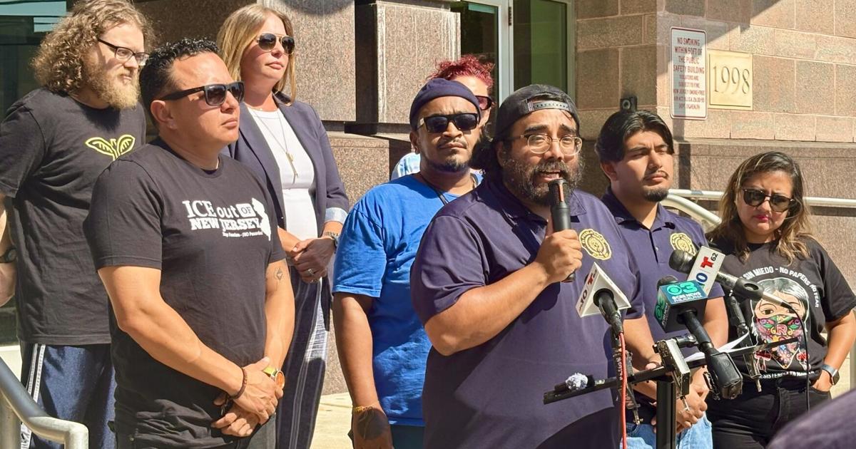 AC group accuses police of working with ICE