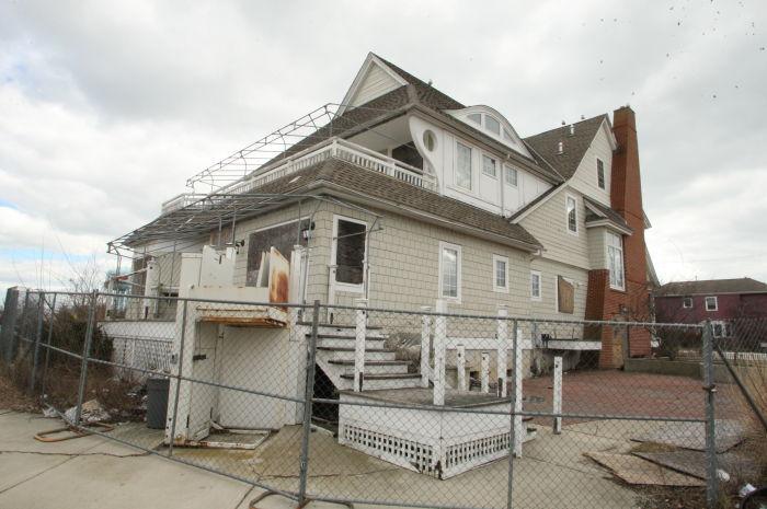 Once a 'Showhouse at the Shore,' abandoned Atlantic City