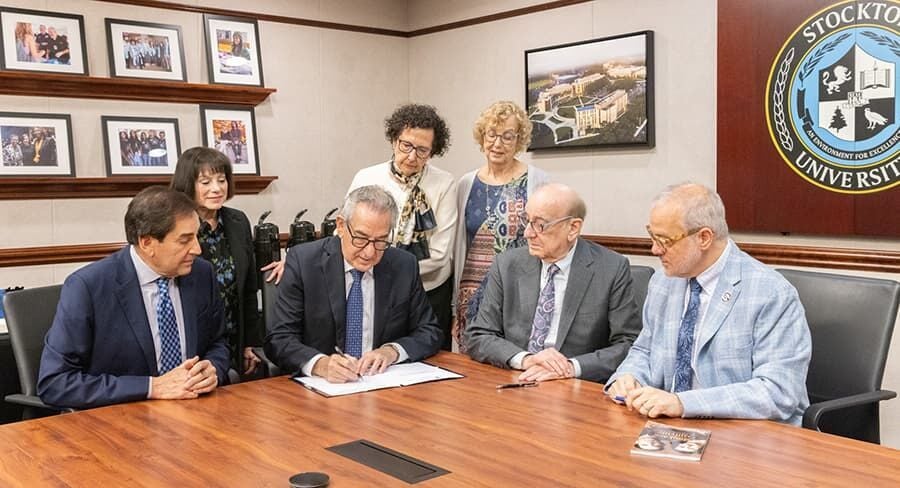 Roth Family Honors Parents with Holocaust Studies Scholarship