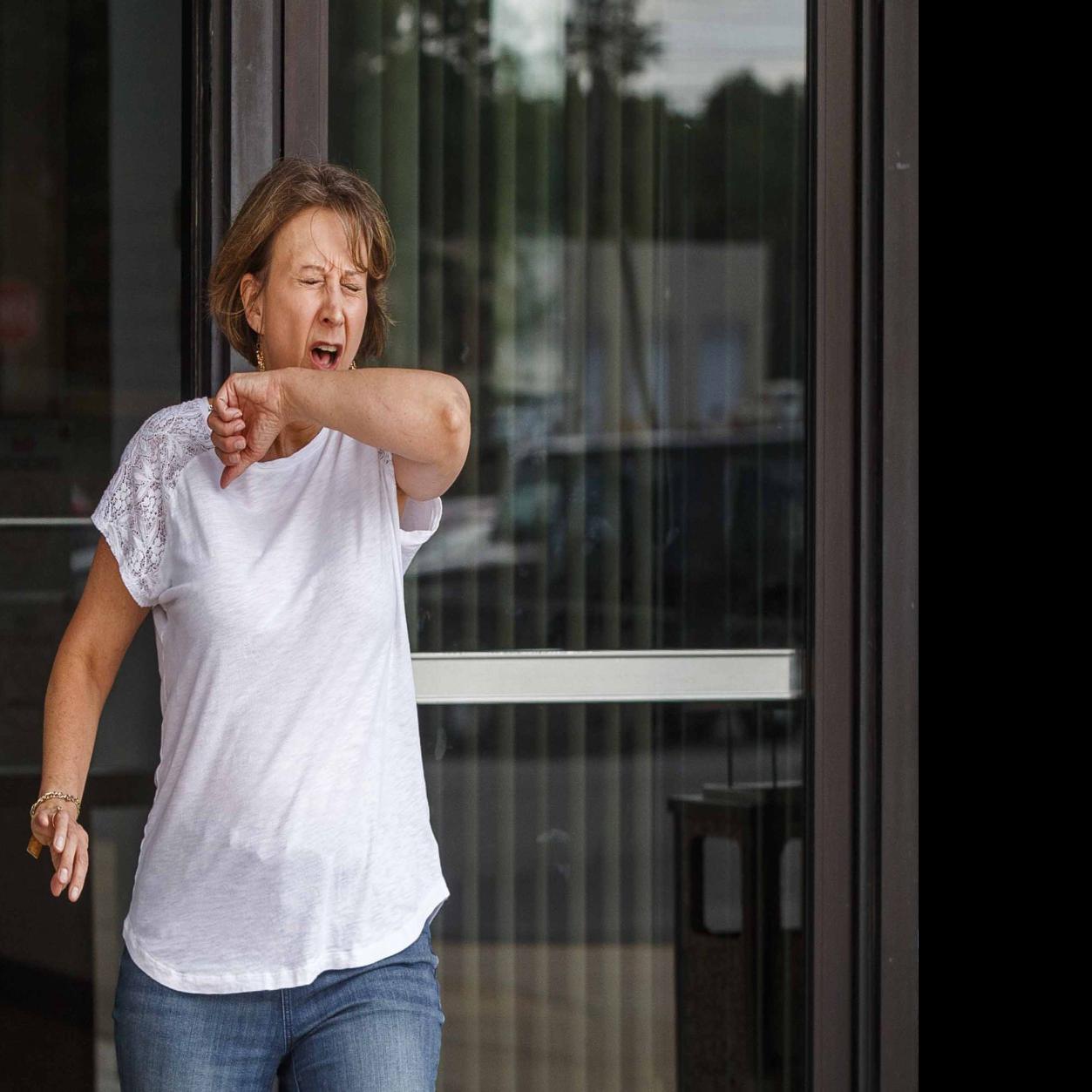 25 percent of humans sneeze when hit by