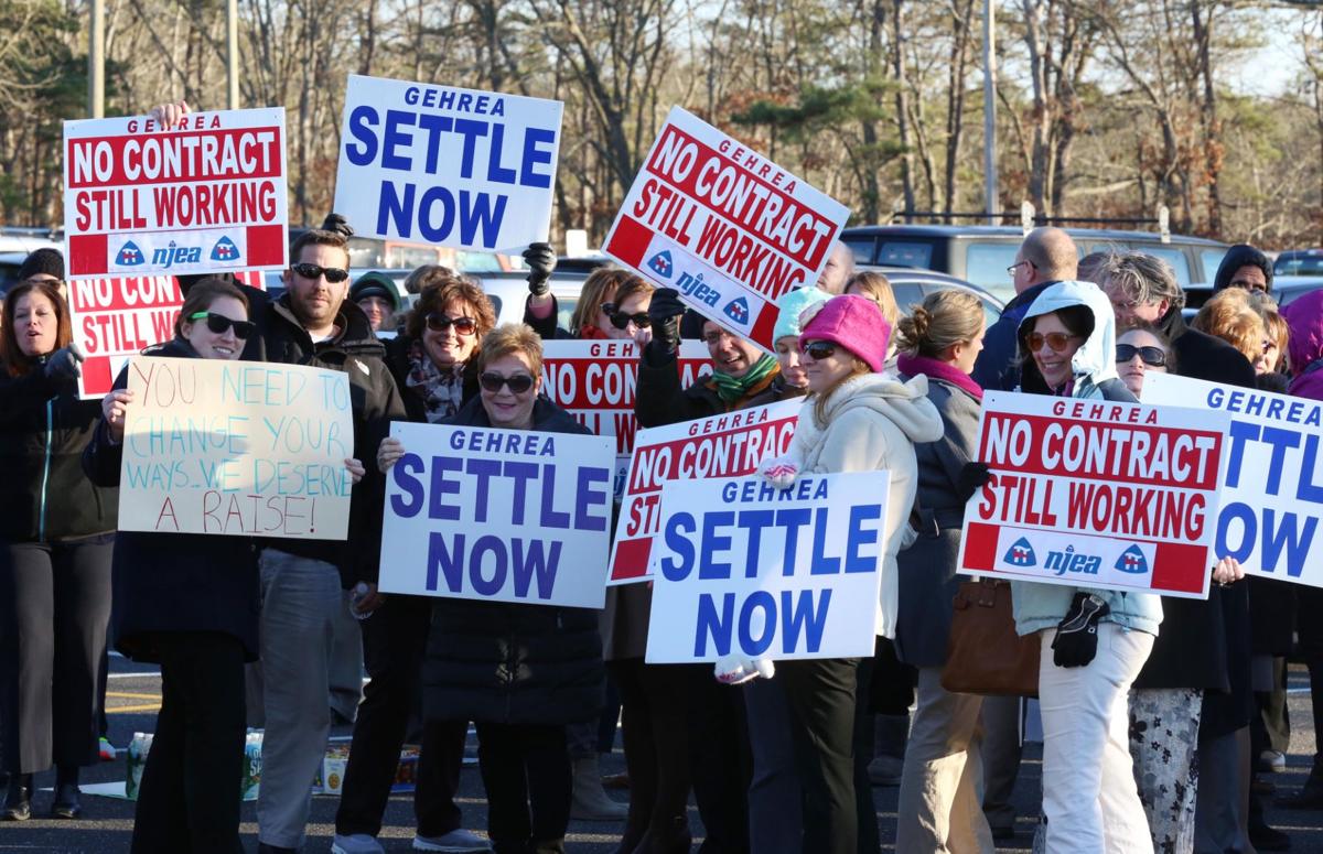 Greater Egg teachers protest lack of contract