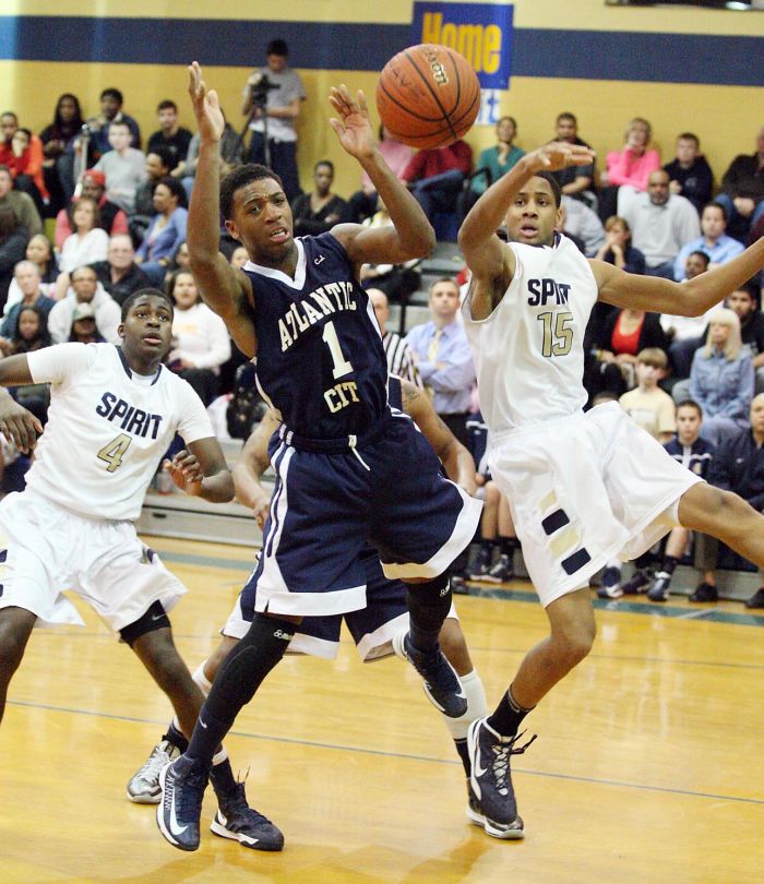 AC Holy Spirit boys basketball